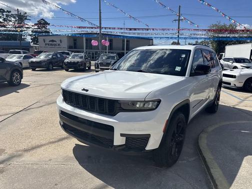 2022 Jeep Grand Cherokee L Altitude