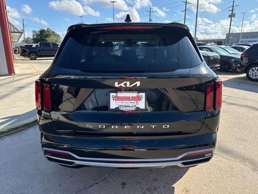 2022 Kia Sorento S