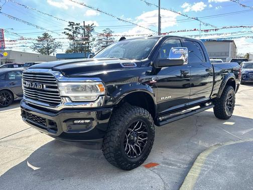 2024 RAM 2500 Laramie Crew Cab 4x4 6'4' Box