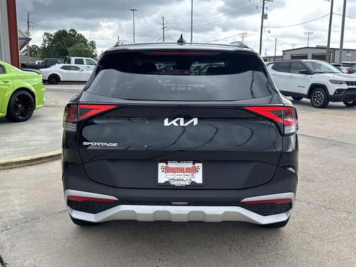 Ebony Black 2025 Kia Sportage EX