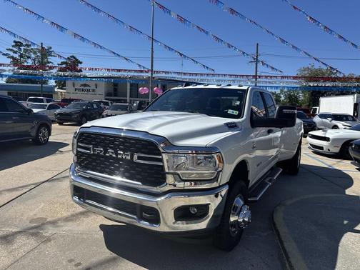 2024 RAM 3500 Big Horn Crew Cab 4x4 8' Box