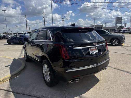 2025 Cadillac XT5 Luxury