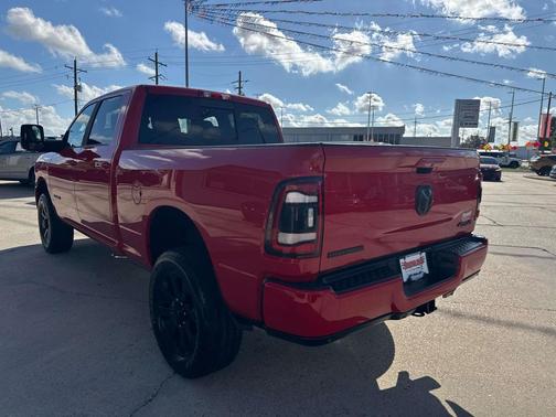 2024 RAM 2500 Big Horn Crew Cab 4x4 6'4' Box