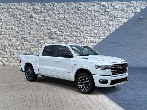 Bright White Clearcoat 2026 RAM 1500 Laramie