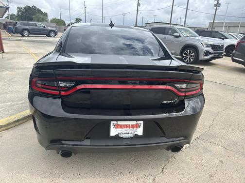 2016 Dodge Charger SRT Hellcat