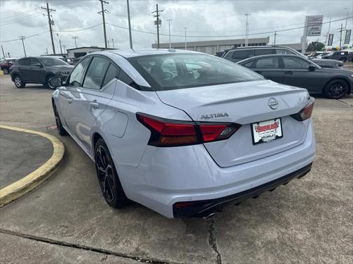 2024 Nissan Altima SR FWD