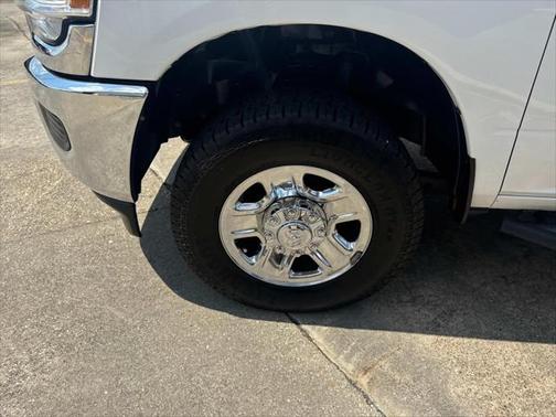 2019 RAM 2500 Tradesman Crew Cab 4x4 6'4' Box