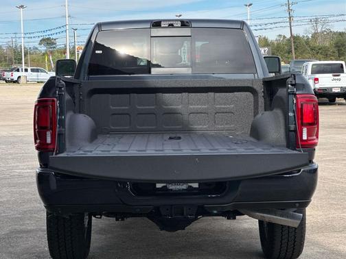 2026 RAM 2500 Laramie Crew Cab 4x4 6'4' Box