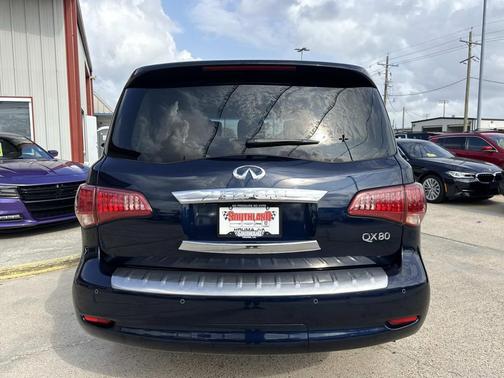 2017 INFINITI QX80 Base