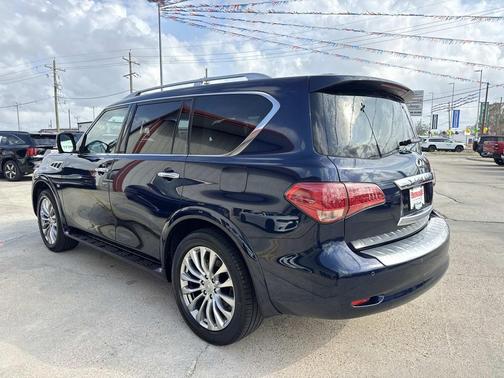 2017 INFINITI QX80 Base