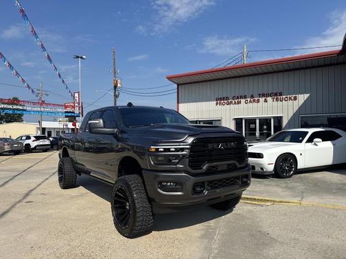 2025 RAM 2500 Laramie Crew Cab 4x4 6'4' Box