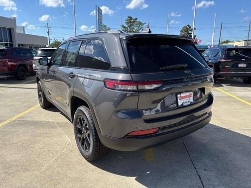 2025 Jeep Grand Cherokee Altitude