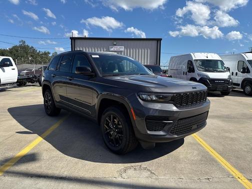 2025 Jeep Grand Cherokee Altitude