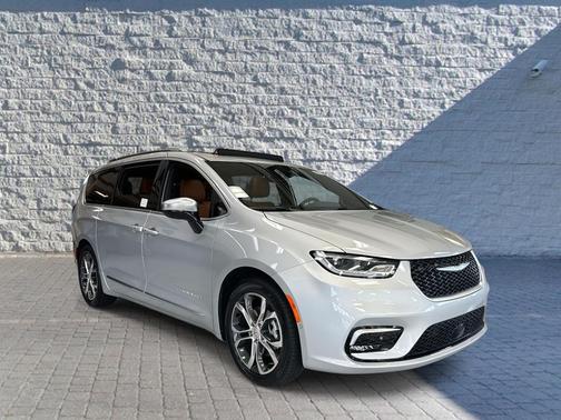 2026 Chrysler Pacifica L