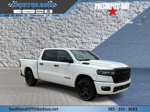 Bright White Clearcoat 2026 RAM 1500 Big Horn/Lone Star