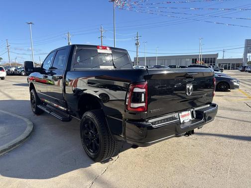 2024 RAM 2500 Big Horn Crew Cab 4x4 6'4' Box