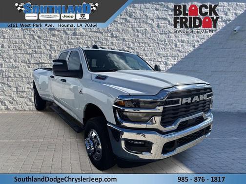 2026 RAM 3500 Tradesman Crew Cab 4x4 8' Box