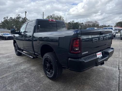 2026 RAM 2500 Tradesman Crew Cab 4x4 6'4' Box