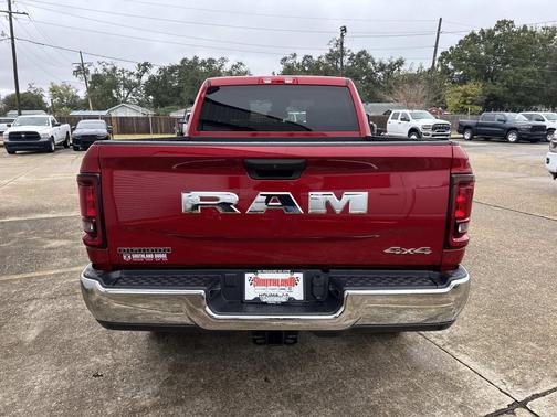 2026 RAM 2500 Big Horn Crew Cab 4x4 6'4' Box