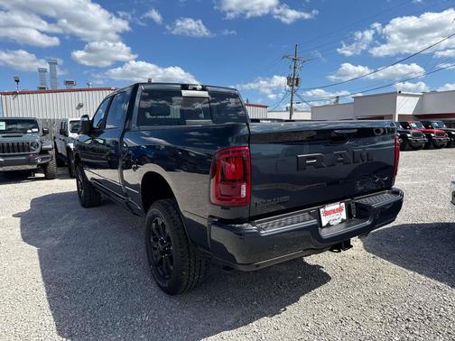 2026 RAM 2500 Laramie Crew Cab 4x4 6'4' Box