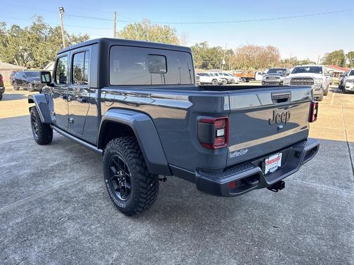 2026 Jeep Gladiator Willys 4x4