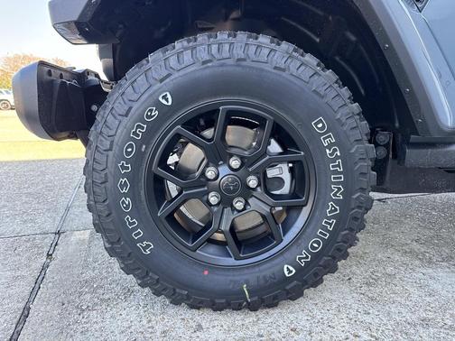 2026 Jeep Gladiator Willys 4x4