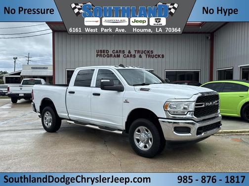 Bright White Clearcoat 2023 RAM 2500 Tradesman Crew Cab 4x4 6'4' Box