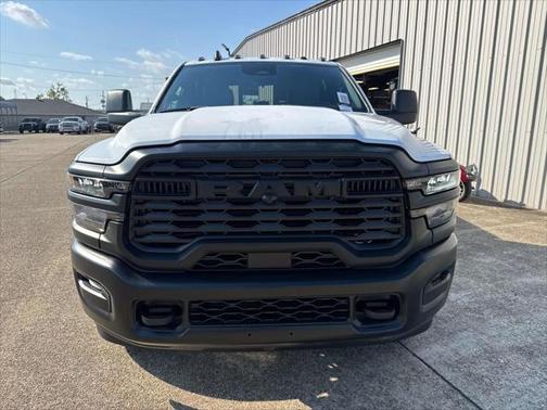 2025 RAM 2500 Tradesman Crew Cab 4x4 6'4' Box