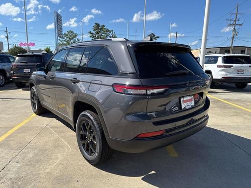 2025 Jeep Grand Cherokee Altitude
