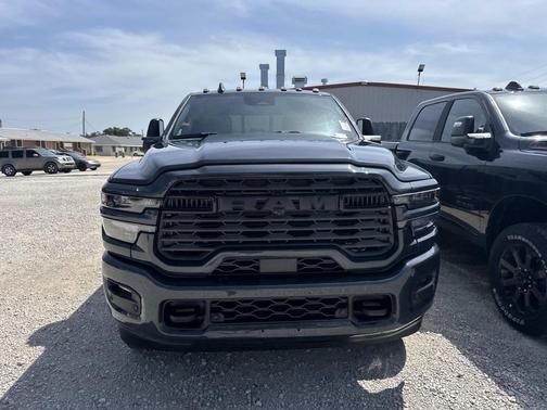 2025 RAM 2500 Big Horn Crew Cab 4x4 6'4' Box