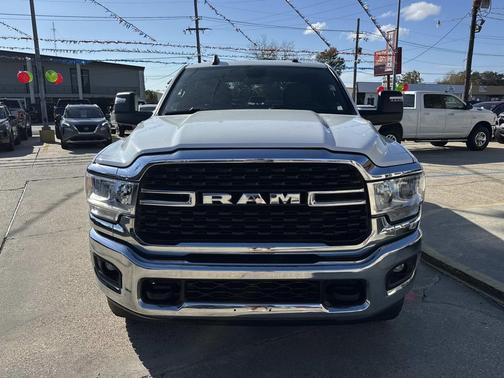 2024 RAM 2500 Big Horn Crew Cab 4x4 8' Box