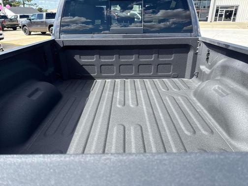2025 RAM 2500 Laramie Crew Cab 4x4 6'4' Box
