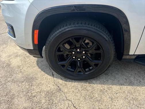 2023 Jeep Wagoneer Series II Carbide 4x2