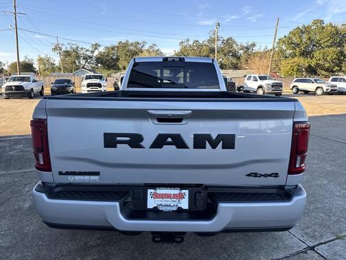2026 RAM 3500 Laramie Crew Cab 4x4 8' Box