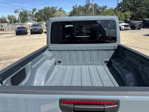 2025 Jeep Gladiator Sport S