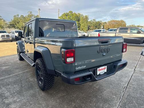 2025 Jeep Gladiator High Tide