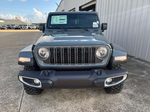 2025 Jeep Gladiator High Tide