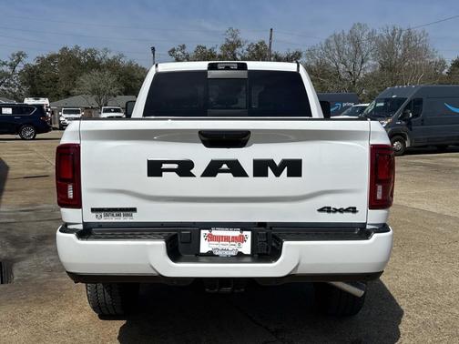 2026 RAM 2500 Big Horn Crew Cab 4x4 6'4' Box