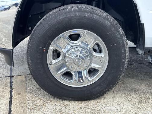 2026 RAM 2500 Tradesman Crew Cab 4x4 8' Box