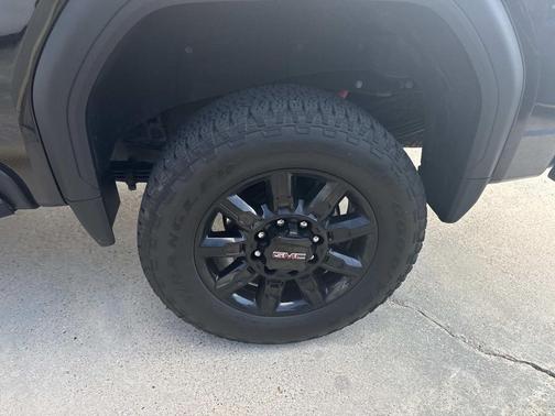 2025 GMC Sierra 2500 AT4