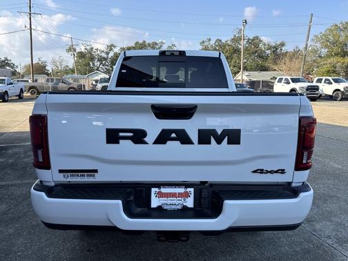 2026 RAM 2500 Big Horn Crew Cab 4x4 6'4' Box