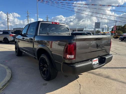 2024 RAM 1500 Classic Warlock Crew Cab 4x2 5'7' Box