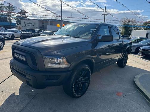 2024 RAM 1500 Classic Warlock Crew Cab 4x2 5'7' Box