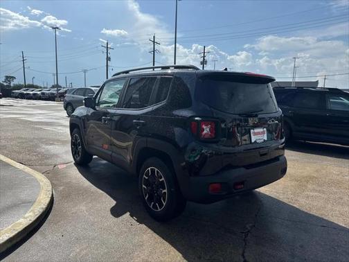 2023 Jeep Renegade Trailhawk