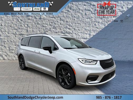 2026 Chrysler Pacifica L