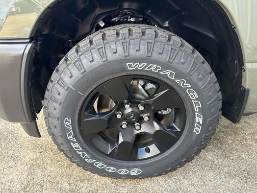 2026 RAM 1500 Warlock Crew Cab 4x4 5'7' Box