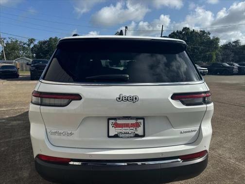 2025 Jeep Grand Cherokee L Laredo