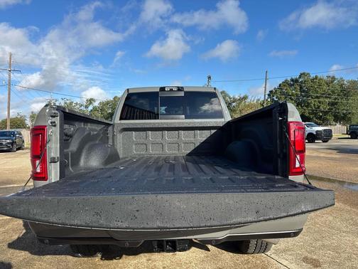 2026 RAM 2500 Laramie Crew Cab 4x4 6'4' Box