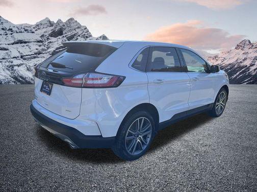 2021 Ford Edge Titanium