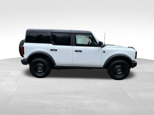Oxford White 2026 Ford Bronco Big Bend